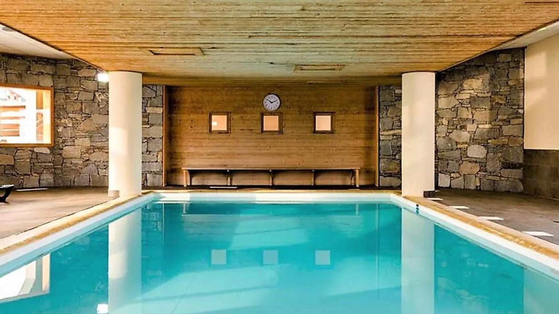 Appartement Cosy Avec Balcon, Parking, Piscine Et Navette A 150M Du Centre Et 500M Des Pistes - Fr-1-267-272 Fontcouverte-la-Toussuire